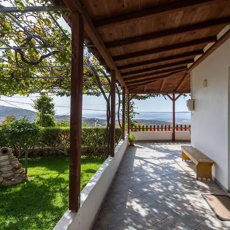 The Eagle's Nest House - Overlooking Antiparos